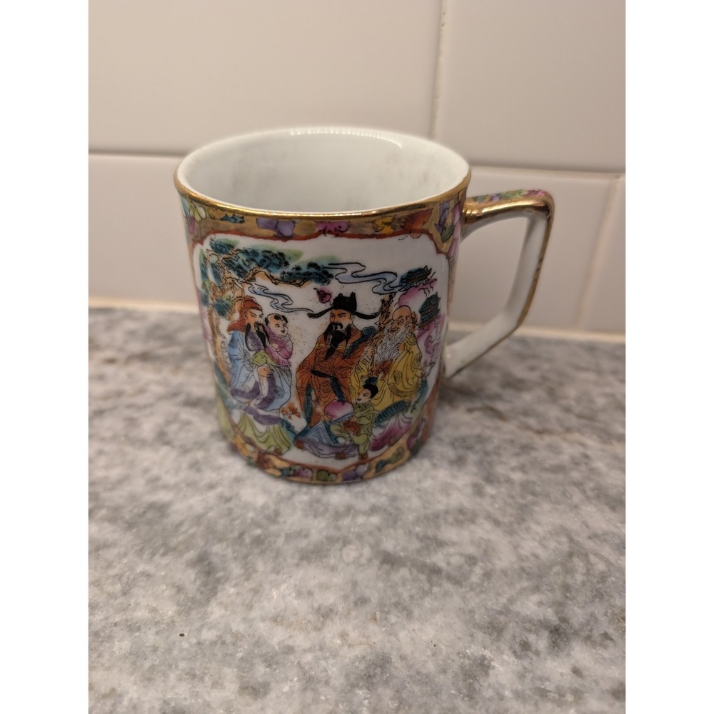 ANTIQUE PORCELAIN CHINESE ROSE & GOLD TRIM‎ TEA CUP